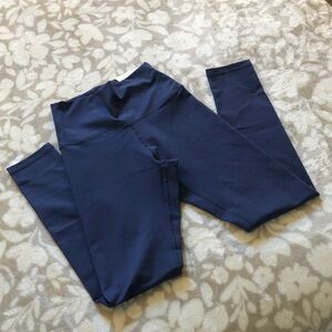 NWT✨Aerie OFFLINE The Hugger Leggings